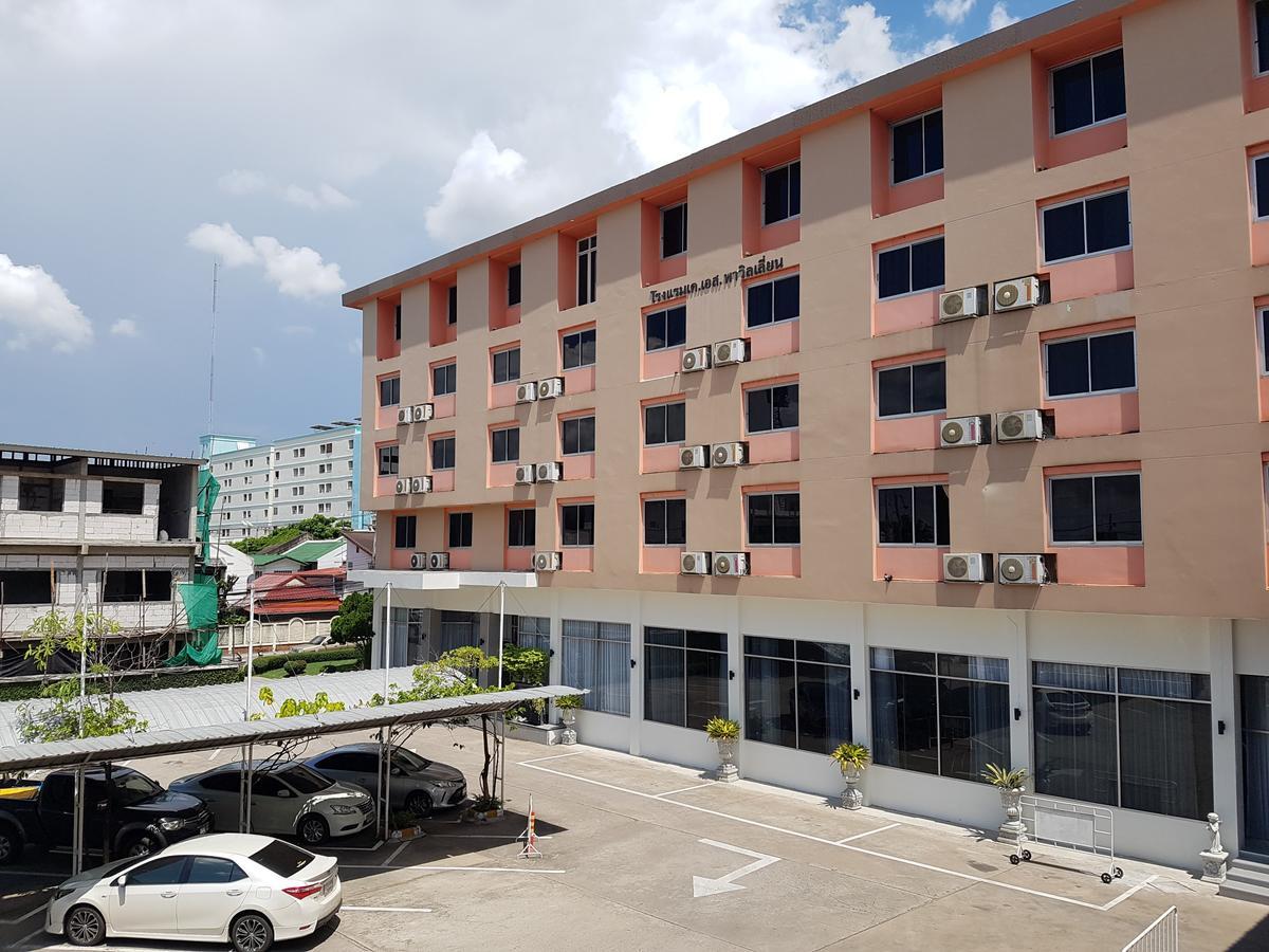 K.S.Pavilion Hotel Nakhonratchasima Екстериор снимка